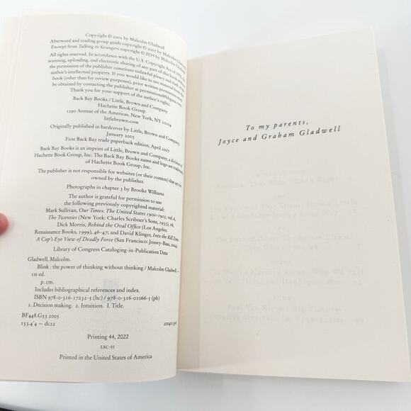 Blink: The Power of Thinking Without Thinking - Paperback - Acceptable - Picture 10 of 12